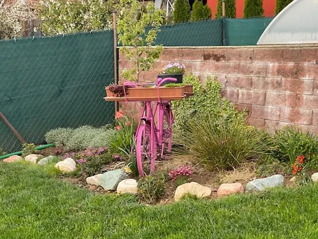 בית אירוח Izba Pre Styri Osoby Kolta